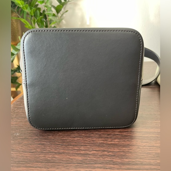 AUTHENTIC FENDI MON TRESOR BROWN BUCKET BAG IN ZUCCA MESH RETAIL 2,490$ - Picture 13 of 17